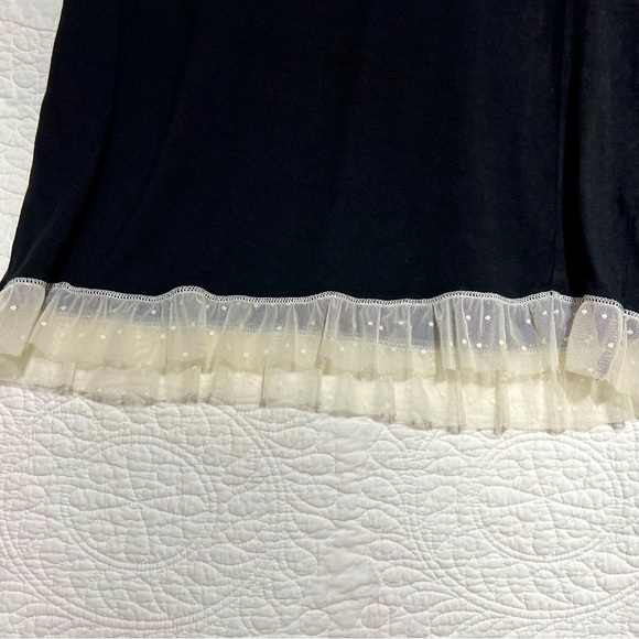 KENSIE Womens Lace Trimmed, Black T-shirt with White Stitching, Size M - #259 - Picture 4 of 10